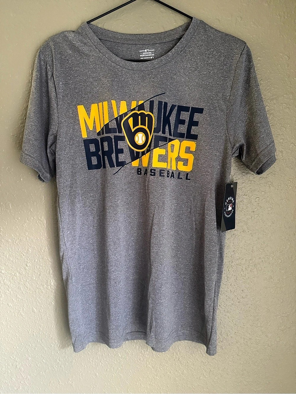 MLB Milwaukee Brewers Baseball Graphic Tee Gray & Yellow Size XL NWT